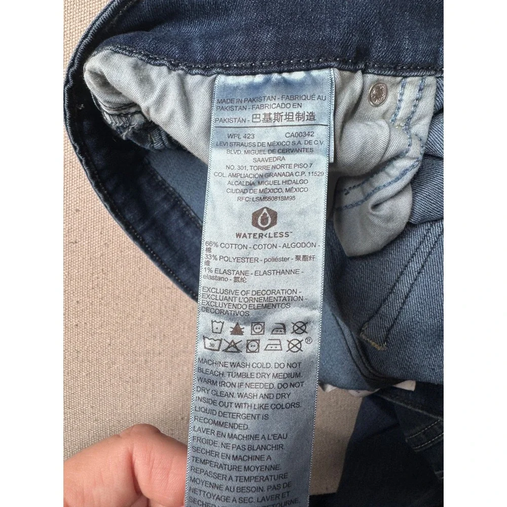 Signature by Levi Women Plus Size 24 Mid Rise Bootcut Jeans Simply Stretch